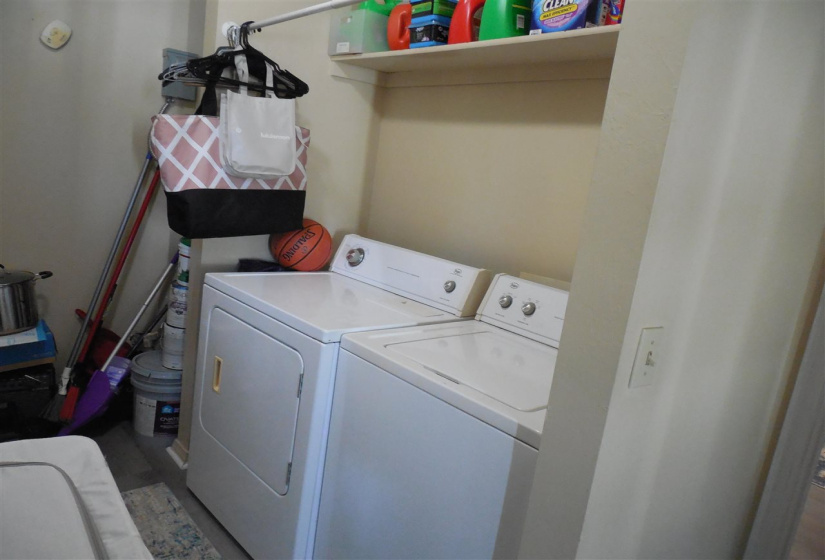 5 Bedrooms Bedrooms, 0 ,3 BathroomsBathrooms,Residential,Single Family,10th,1,133056