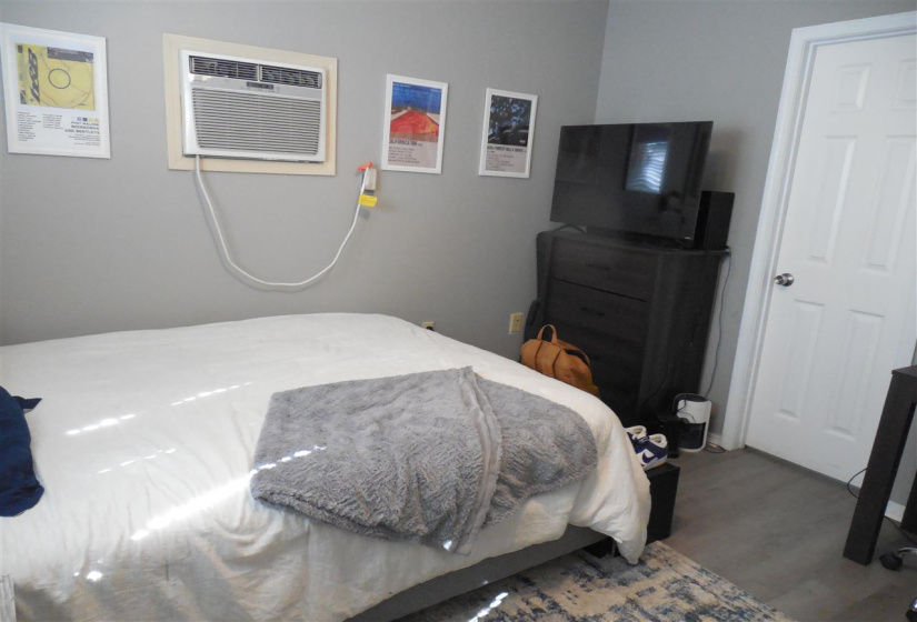 5 Bedrooms Bedrooms, 0 ,3 BathroomsBathrooms,Residential,Single Family,10th,1,133056