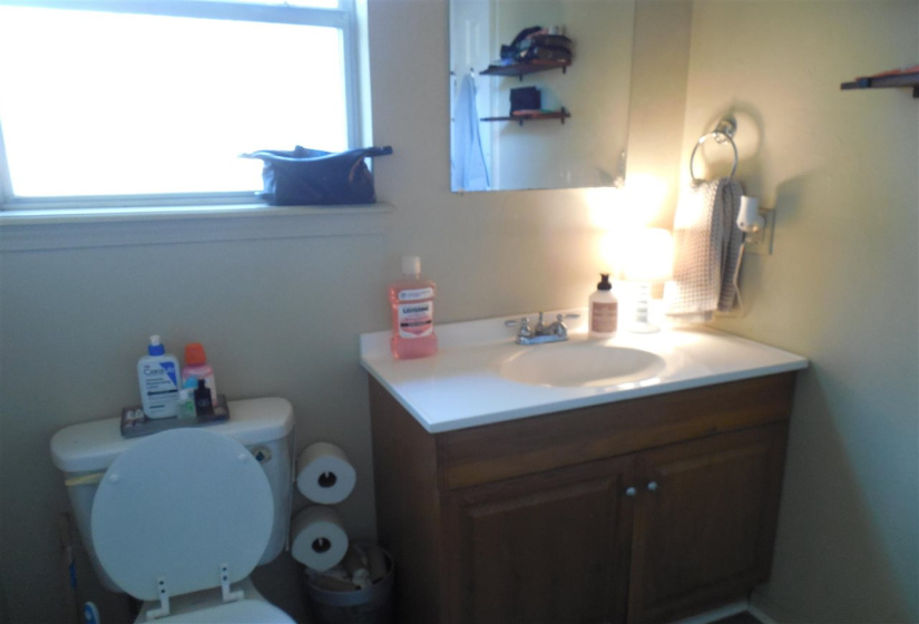 5 Bedrooms Bedrooms, 0 ,3 BathroomsBathrooms,Residential,Single Family,10th,1,133056