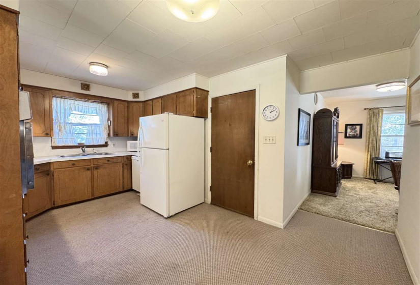 3 Bedrooms Bedrooms, 0 ,2 BathroomsBathrooms,Residential,Single Family,Howerton,1,133058