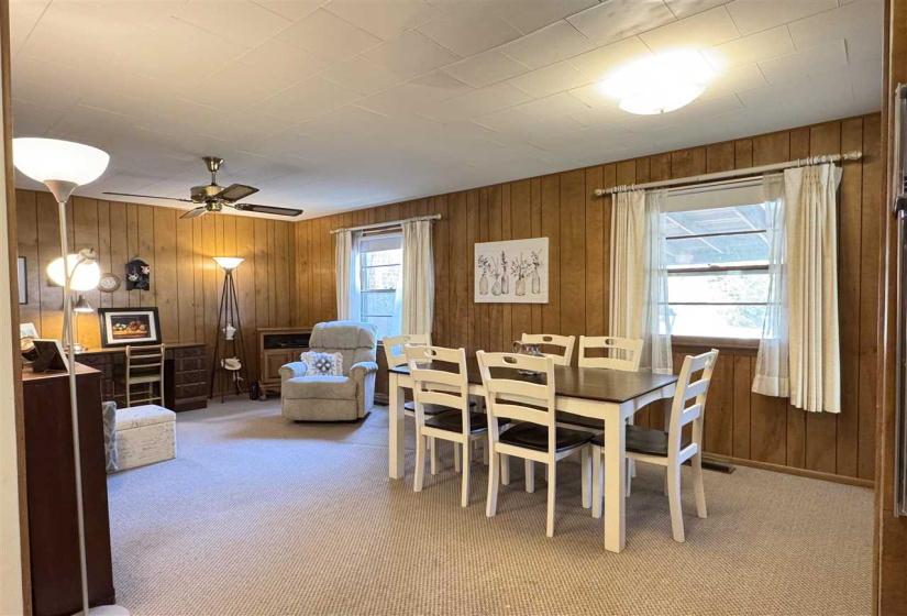 3 Bedrooms Bedrooms, 0 ,2 BathroomsBathrooms,Residential,Single Family,Howerton,1,133058