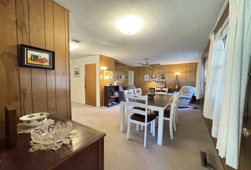 3 Bedrooms Bedrooms, 0 ,2 BathroomsBathrooms,Residential,Single Family,Howerton,1,133058