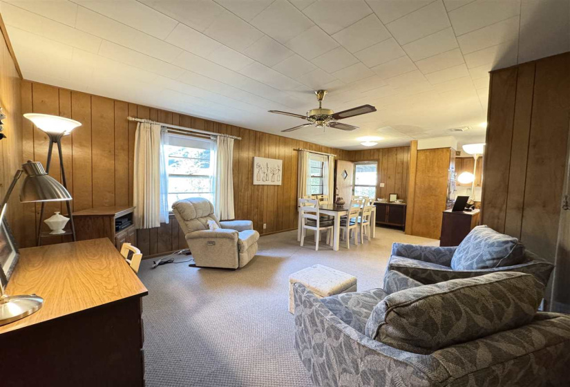 3 Bedrooms Bedrooms, 0 ,2 BathroomsBathrooms,Residential,Single Family,Howerton,1,133058