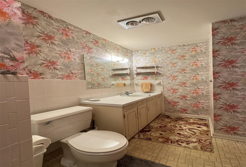 3 Bedrooms Bedrooms, 0 ,2 BathroomsBathrooms,Residential,Single Family,Howerton,1,133058