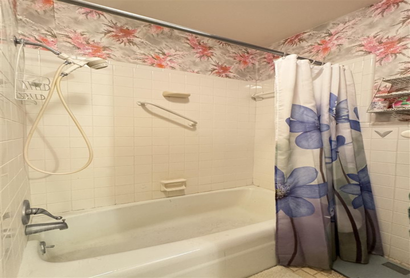 3 Bedrooms Bedrooms, 0 ,2 BathroomsBathrooms,Residential,Single Family,Howerton,1,133058
