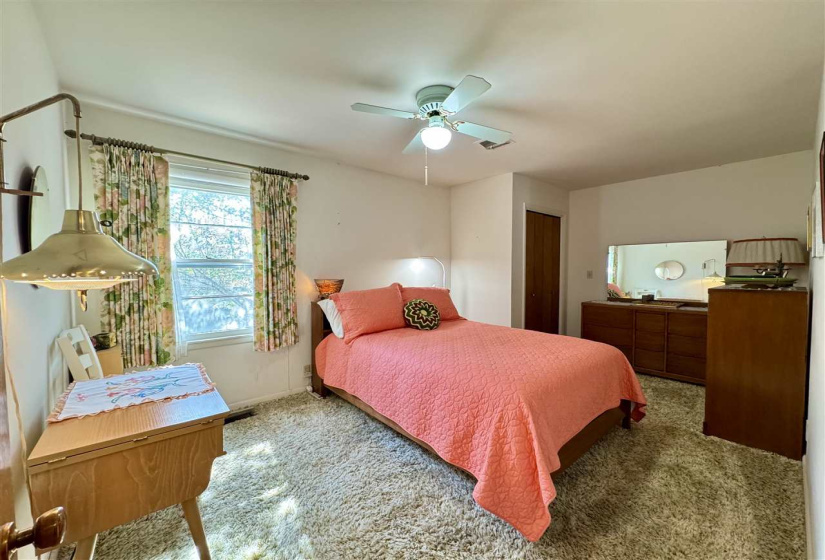 3 Bedrooms Bedrooms, 0 ,2 BathroomsBathrooms,Residential,Single Family,Howerton,1,133058