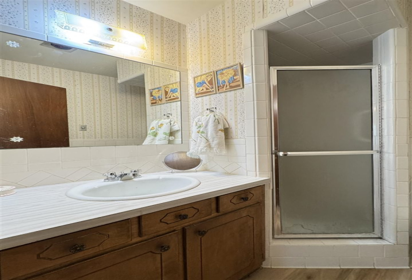 3 Bedrooms Bedrooms, 0 ,2 BathroomsBathrooms,Residential,Single Family,Howerton,1,133058