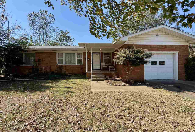 3 Bedrooms Bedrooms, 0 ,2 BathroomsBathrooms,Residential,Single Family,Howerton,1,133058