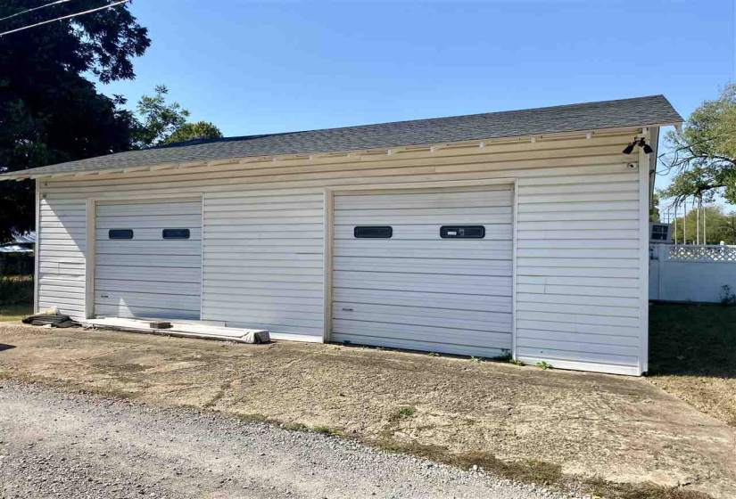 4 Bedrooms Bedrooms, 0 ,1 BathroomBathrooms,Residential,Single Family,Monroe,1.5,133059