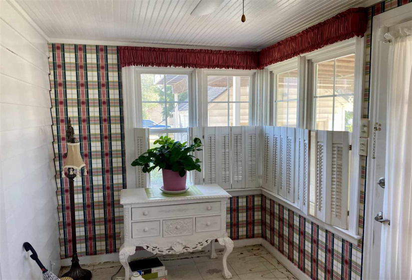 4 Bedrooms Bedrooms, 0 ,1 BathroomBathrooms,Residential,Single Family,Monroe,1.5,133059