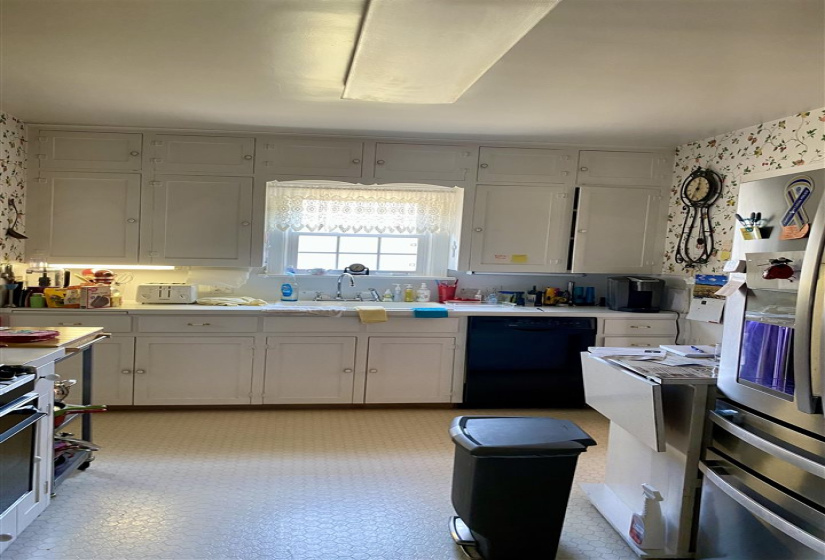 4 Bedrooms Bedrooms, 0 ,1 BathroomBathrooms,Residential,Single Family,Monroe,1.5,133059