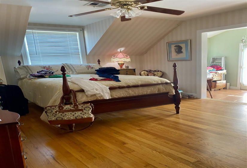 4 Bedrooms Bedrooms, 0 ,1 BathroomBathrooms,Residential,Single Family,Monroe,1.5,133059