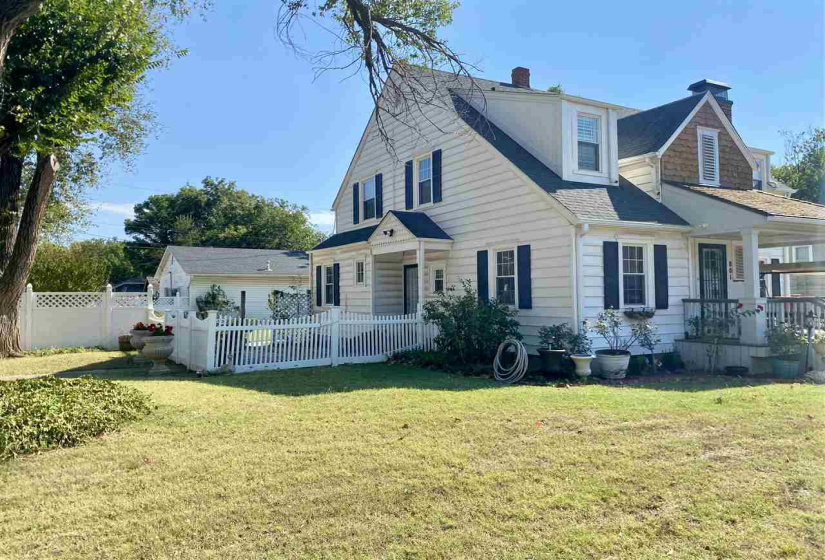 4 Bedrooms Bedrooms, 0 ,1 BathroomBathrooms,Residential,Single Family,Monroe,1.5,133059