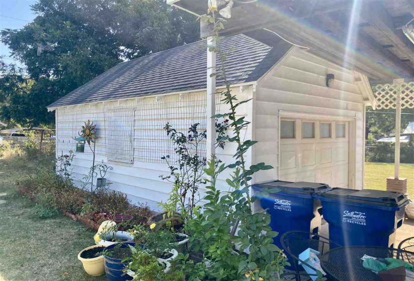 4 Bedrooms Bedrooms, 0 ,1 BathroomBathrooms,Residential,Single Family,Monroe,1.5,133059
