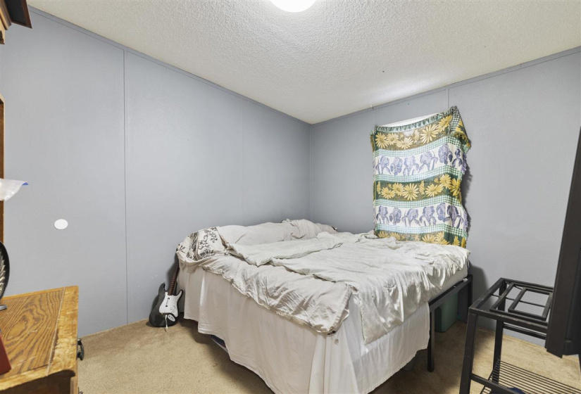 0 , 0 ,11 BathroomsBathrooms,Commercial/industrial,Commercial,COUNTY ROAD 120,1,130832