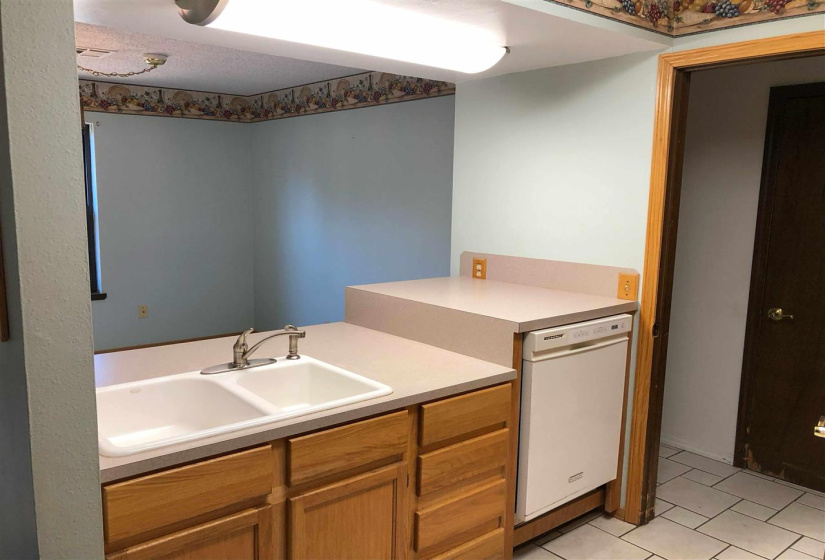 3 Bedrooms Bedrooms, 0 ,2 BathroomsBathrooms,Residential,Single Family,30th,1,133068