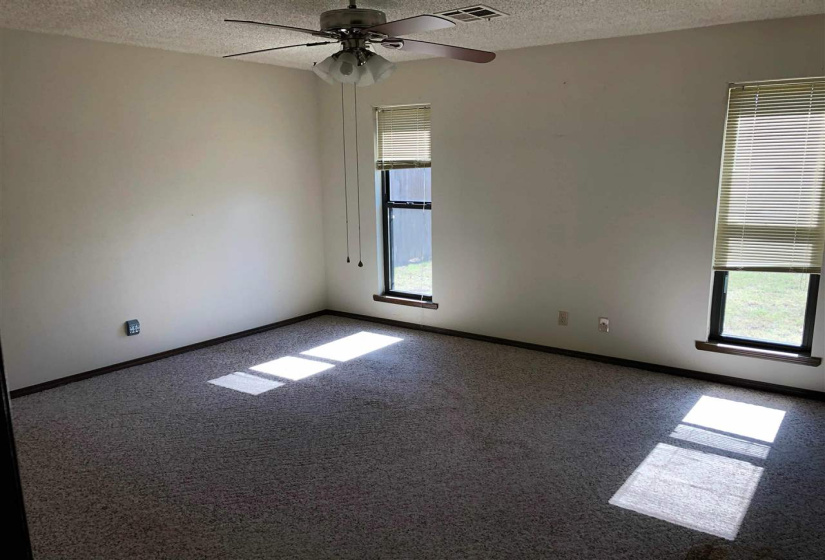 3 Bedrooms Bedrooms, 0 ,2 BathroomsBathrooms,Residential,Single Family,30th,1,133068