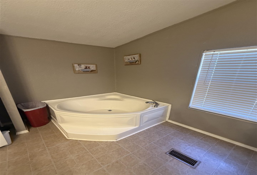 3 Bedrooms Bedrooms, 0 ,2 BathroomsBathrooms,Residential,Mobile/manufactured Home,3390,1,133080