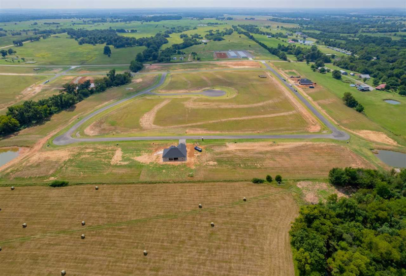 0 , 0 ,0,Lots/land,Platted,Crooked Oak,0,133072