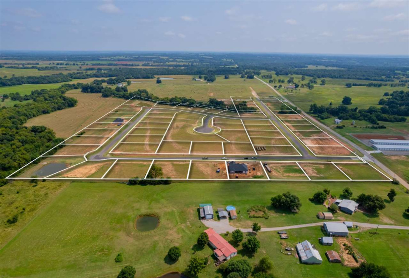 0 , 0 ,0,Lots/land,Platted,Moonlight Hollow,0,133077