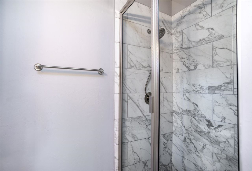 3 Bedrooms Bedrooms, 0 ,2 BathroomsBathrooms,Residential,Single Family,Grove,1,133101