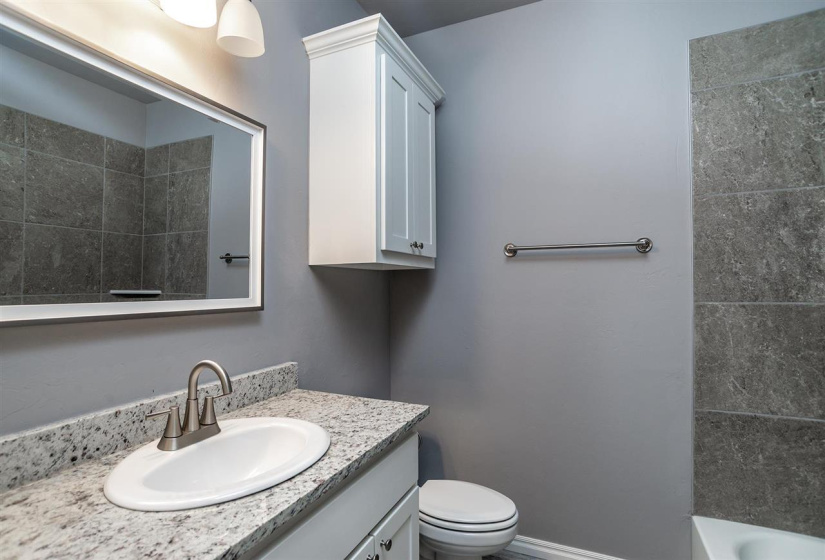 3 Bedrooms Bedrooms, 0 ,2 BathroomsBathrooms,Residential,Single Family,Grove,1,133101