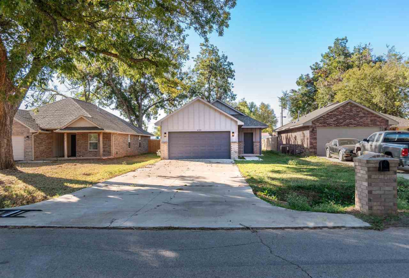 3 Bedrooms Bedrooms, 0 ,2 BathroomsBathrooms,Residential,Single Family,Grove,1,133101