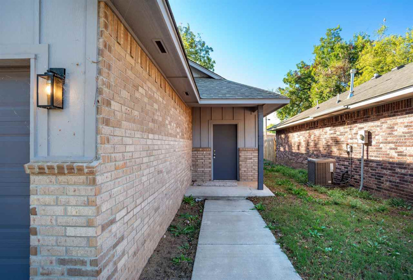 3 Bedrooms Bedrooms, 0 ,2 BathroomsBathrooms,Residential,Single Family,Grove,1,133101