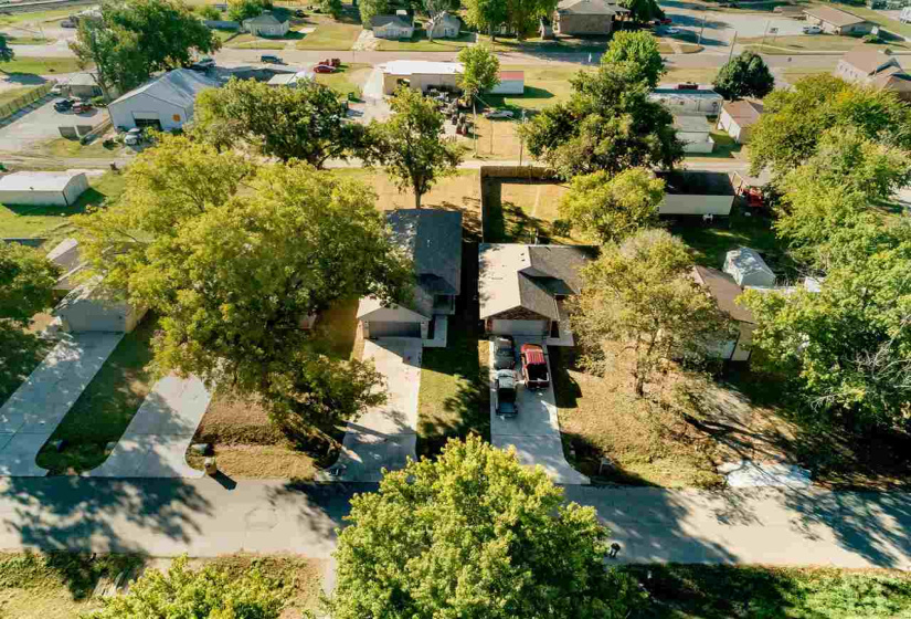 3 Bedrooms Bedrooms, 0 ,2 BathroomsBathrooms,Residential,Single Family,Grove,1,133101