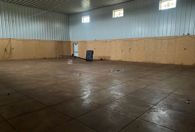 5 Bedrooms Bedrooms, 0 ,0,Residential,Single Family,Baty,2,133105