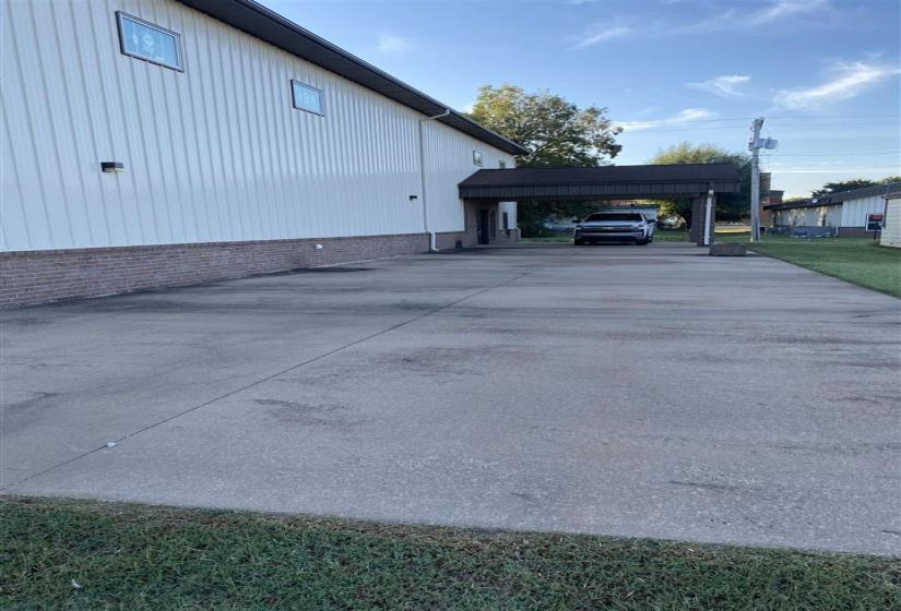 5 Bedrooms Bedrooms, 0 ,0,Residential,Single Family,Baty,2,133105