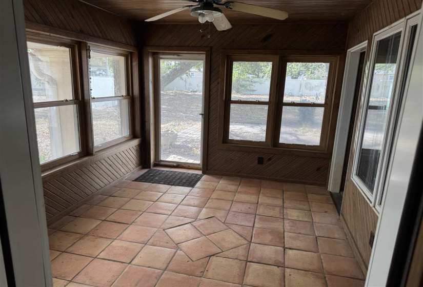 4 Bedrooms Bedrooms, 0 ,4 BathroomsBathrooms,Residential,Single Family,9th,1,133112