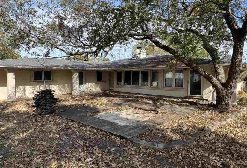 4 Bedrooms Bedrooms, 0 ,4 BathroomsBathrooms,Residential,Single Family,9th,1,133112