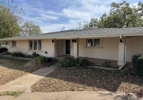 4 Bedrooms Bedrooms, 0 ,4 BathroomsBathrooms,Residential,Single Family,9th,1,133112