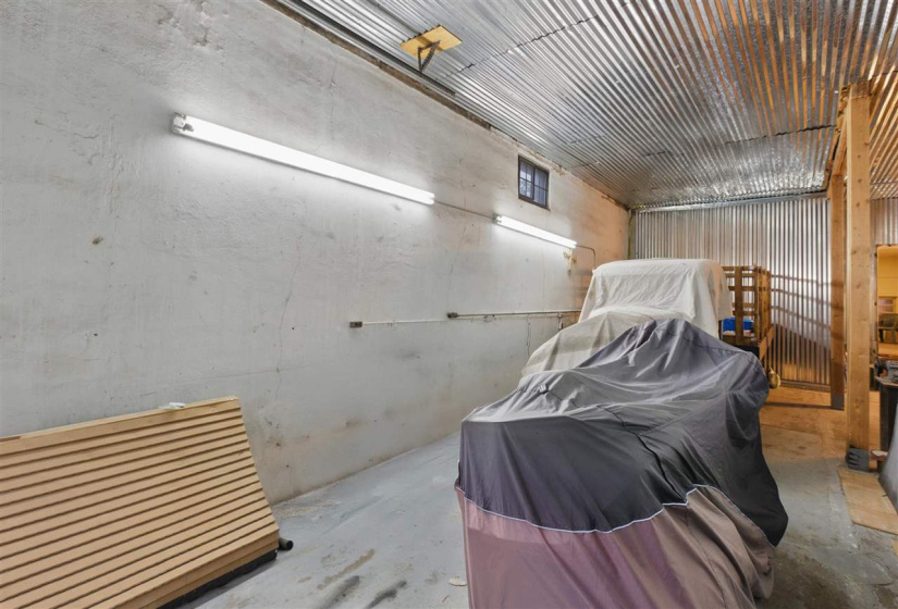 1 Bedroom Bedrooms, 0 ,2 BathroomsBathrooms,Residential,Single Family,Broadway,2,133116