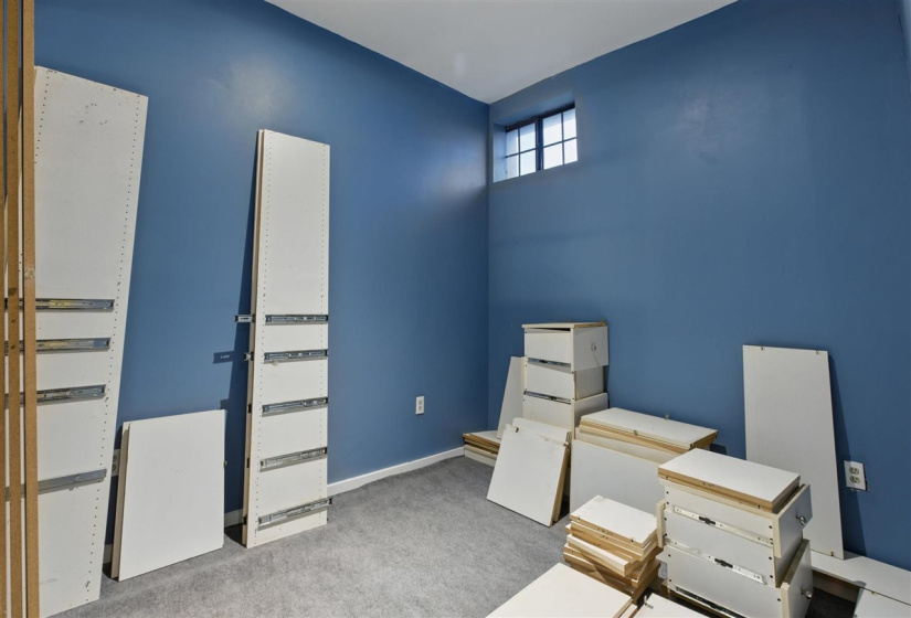 1 Bedroom Bedrooms, 0 ,2 BathroomsBathrooms,Residential,Single Family,Broadway,2,133116