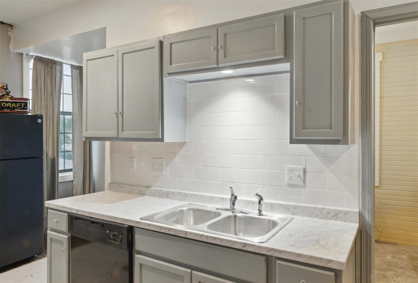 1 Bedroom Bedrooms, 0 ,2 BathroomsBathrooms,Residential,Single Family,Broadway,2,133116