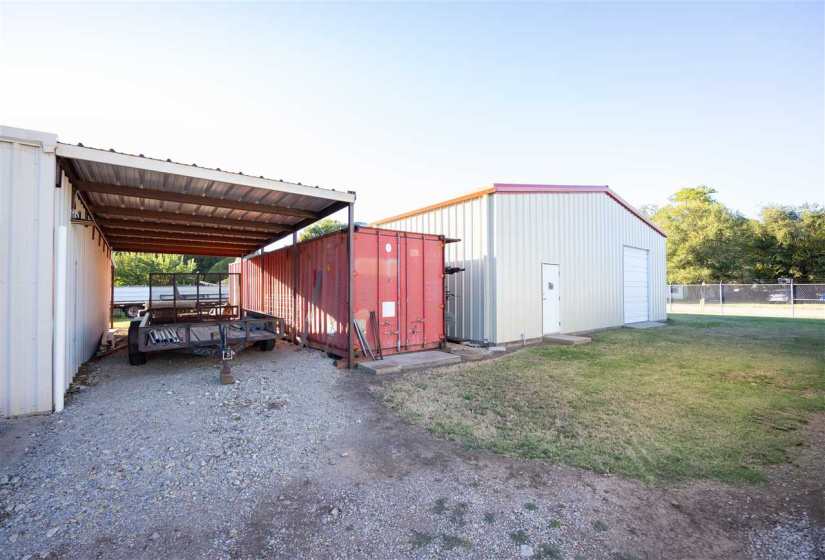 0 , 0 ,6 BathroomsBathrooms,Commercial/industrial,Commercial,Pine,1,133118