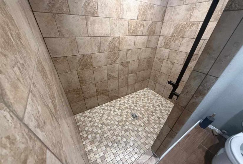 3 Bedrooms Bedrooms, 0 ,2 BathroomsBathrooms,Residential,Single Family,Grand,1,133119