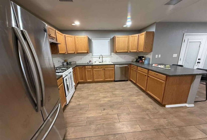 3 Bedrooms Bedrooms, 0 ,2 BathroomsBathrooms,Residential,Single Family,Grand,1,133119