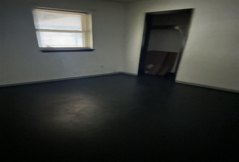 4 Bedrooms Bedrooms, 0 ,1 BathroomBathrooms,Residential,Single Family,Hickory,1,133123