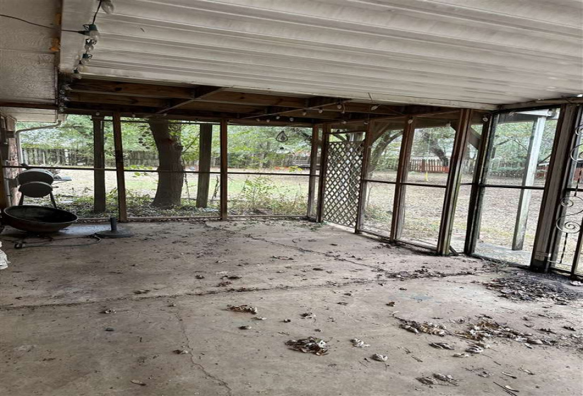 4 Bedrooms Bedrooms, 0 ,1 BathroomBathrooms,Residential,Single Family,Hickory,1,133123