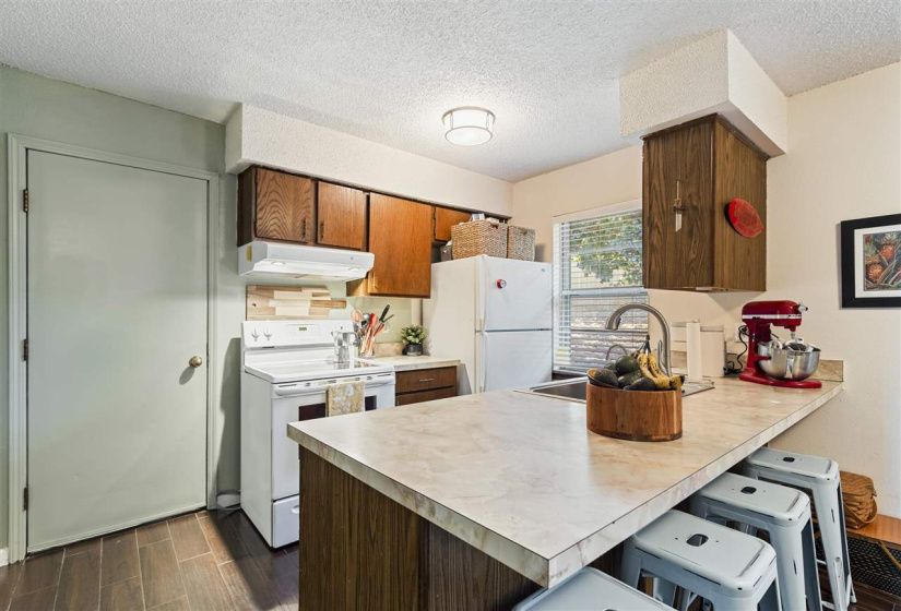 3 Bedrooms Bedrooms, 0 ,1 BathroomBathrooms,Residential,Single Family,Birch,1,133135