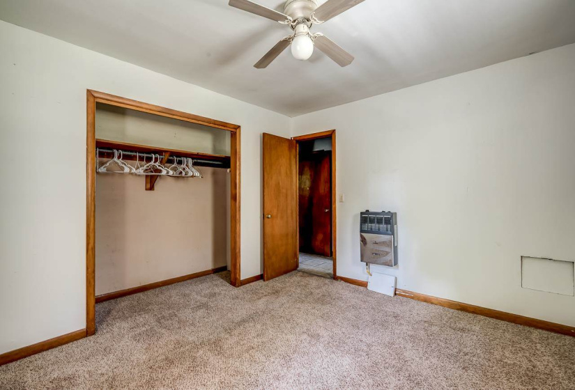 0 , 0 ,1 BathroomBathrooms,Multi-family,Duplex,McFarland,1,132371