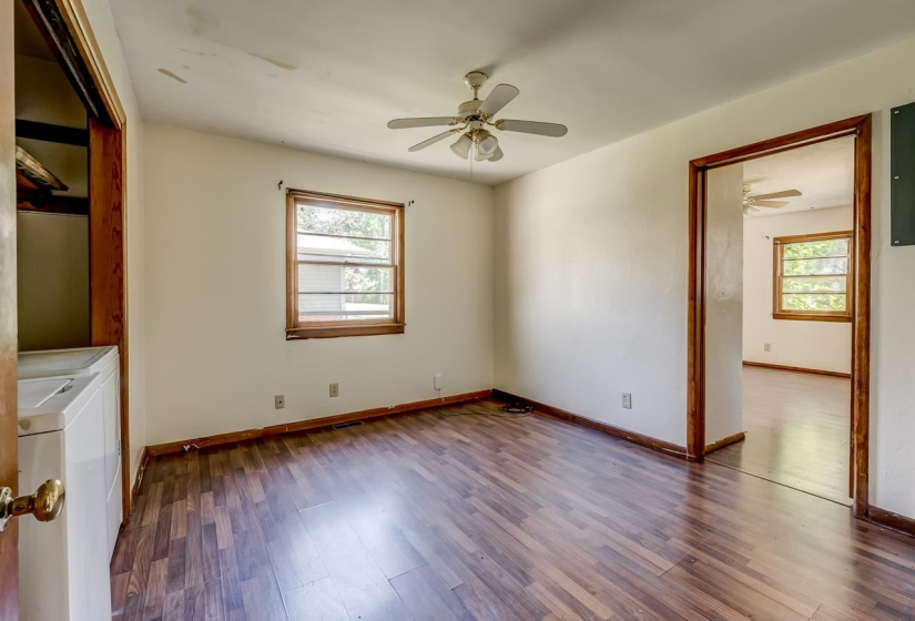 0 , 0 ,1 BathroomBathrooms,Multi-family,Duplex,McFarland,1,132371