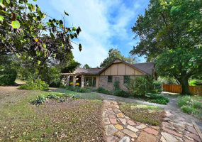 4 Bedrooms Bedrooms, 0 ,3 BathroomsBathrooms,Residential,Single Family,Sangre,1.5,133137