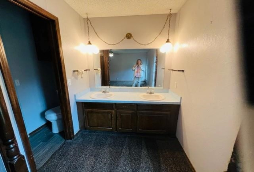 3 Bedrooms Bedrooms, 0 ,2 BathroomsBathrooms,Residential,Single Family,Celia,1,133148