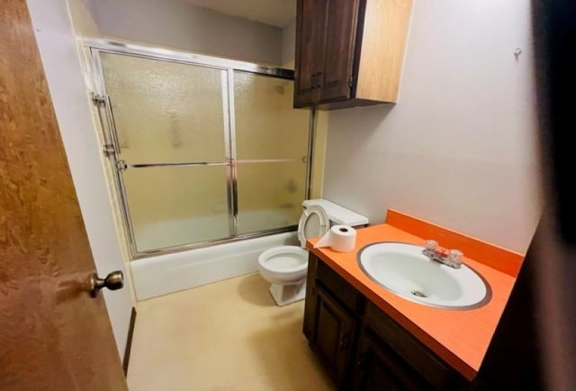 3 Bedrooms Bedrooms, 0 ,2 BathroomsBathrooms,Residential,Single Family,Celia,1,133148