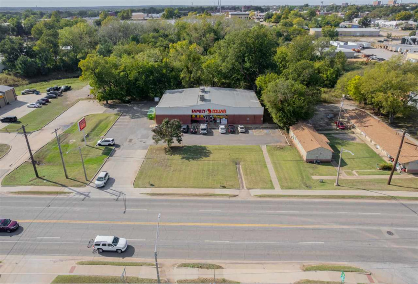 0 , 0 ,21 BathroomsBathrooms,Commercial/industrial,Industrial,Perkins,1,133158