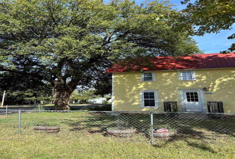 5 Bedrooms Bedrooms, 0 ,2 BathroomsBathrooms,Residential,Single Family,Cherokee,2,133163